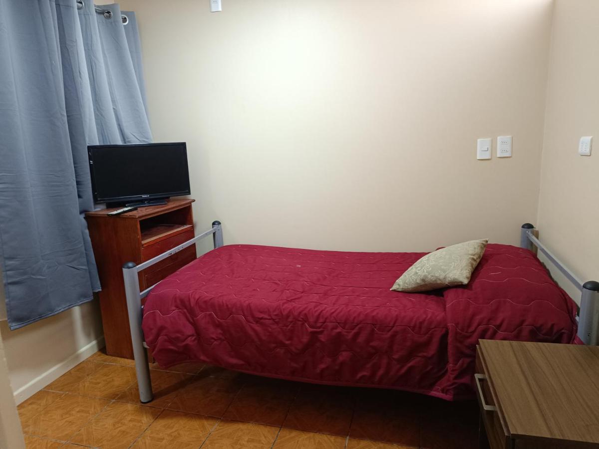 Hostal Ollague, Habitaciones Con Bano Privado Calama Esterno foto