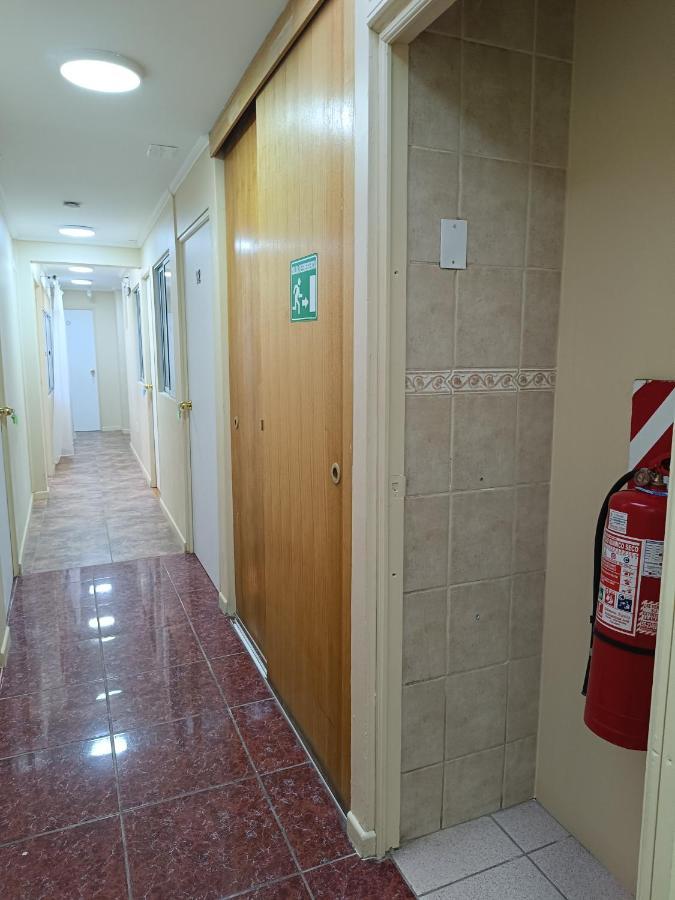 Hostal Ollague, Habitaciones Con Bano Privado Calama Esterno foto